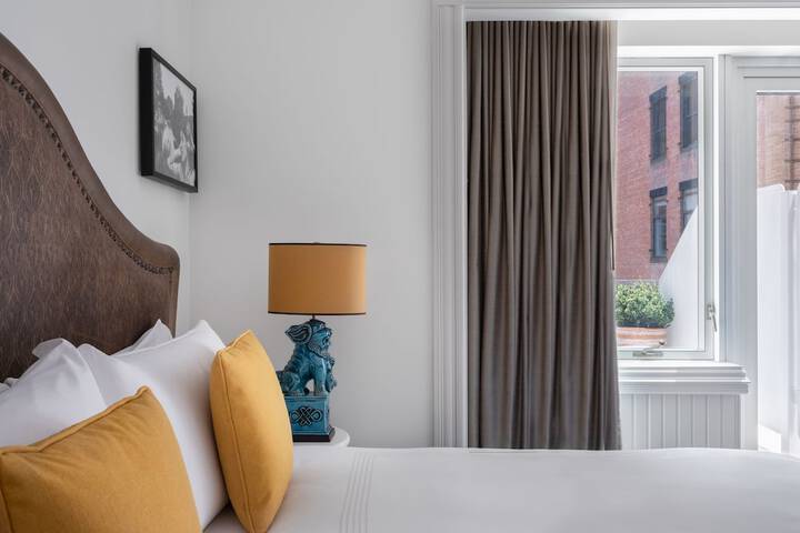 The Beekman a Thompson Hotel, by Hyatt