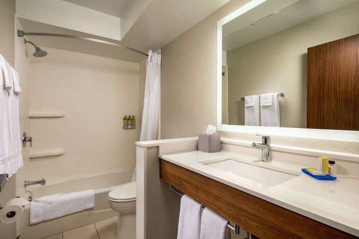 Room 30 of 50
