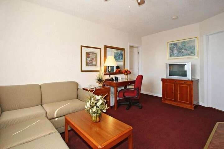 Room 21 of 37