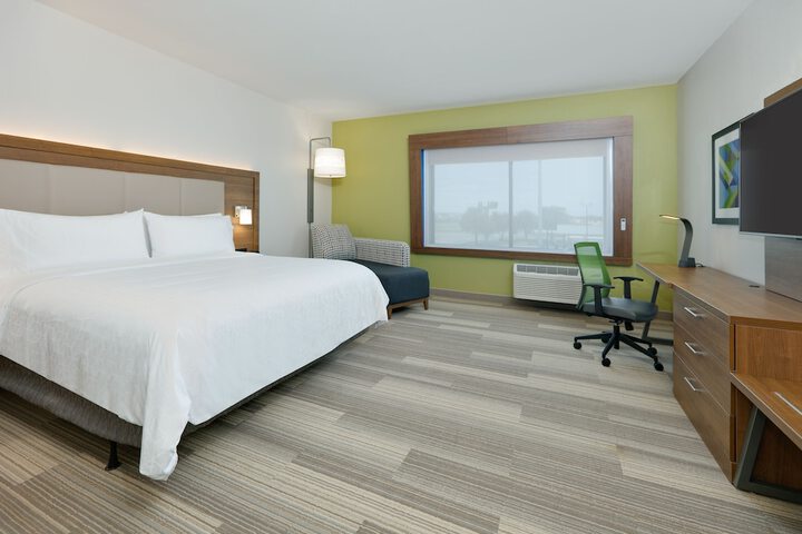 Holiday Inn Express & Suites Fort Worth North - Northlake by IHG