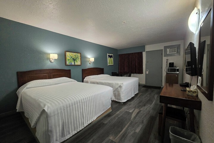 Room 43 of 53