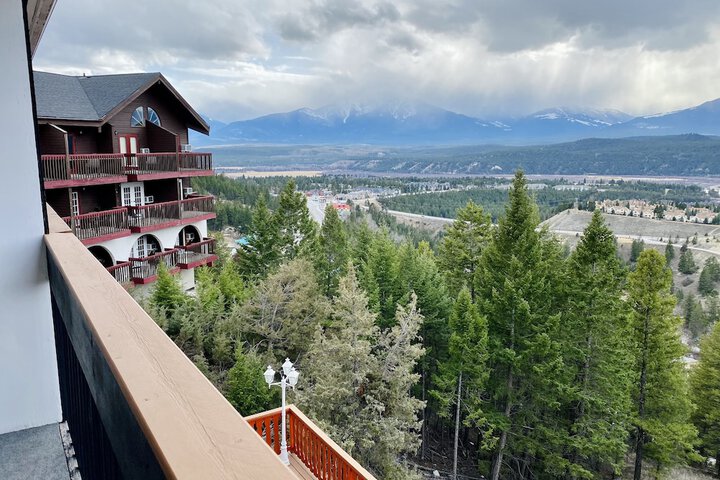 Rocky Mountain Springs Lodge