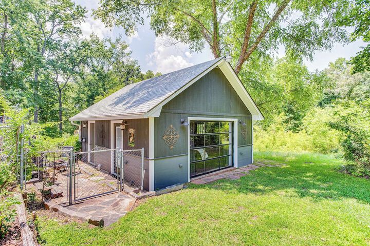 Lake Holbrook Waterfront Vacation Rental w / Dock!