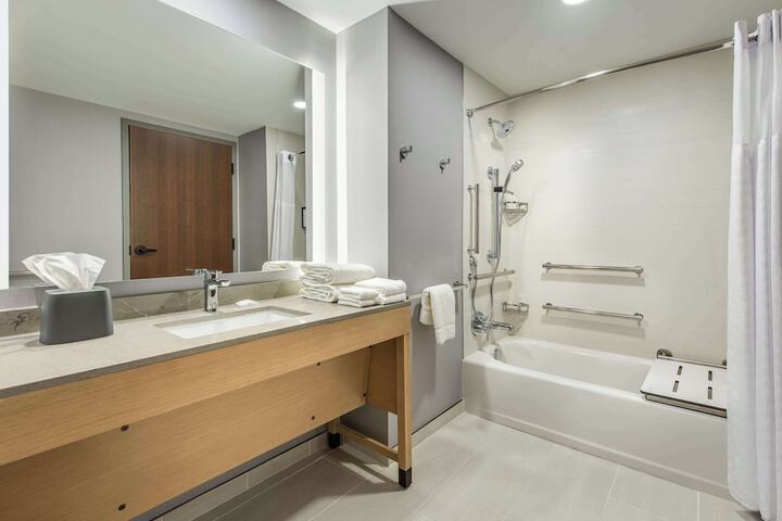 Room 54 of 92