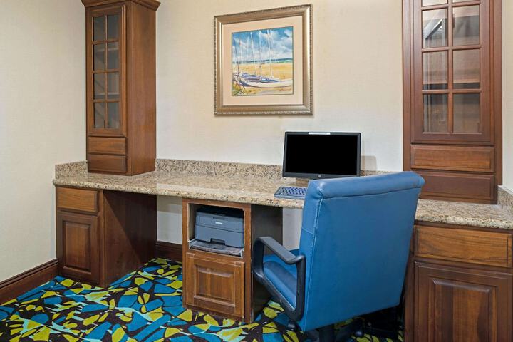 Business Center 48 of 48