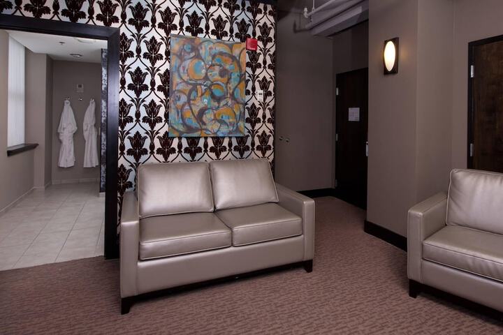 The Giacomo Niagara Falls NY an Ascend Collection Hotel