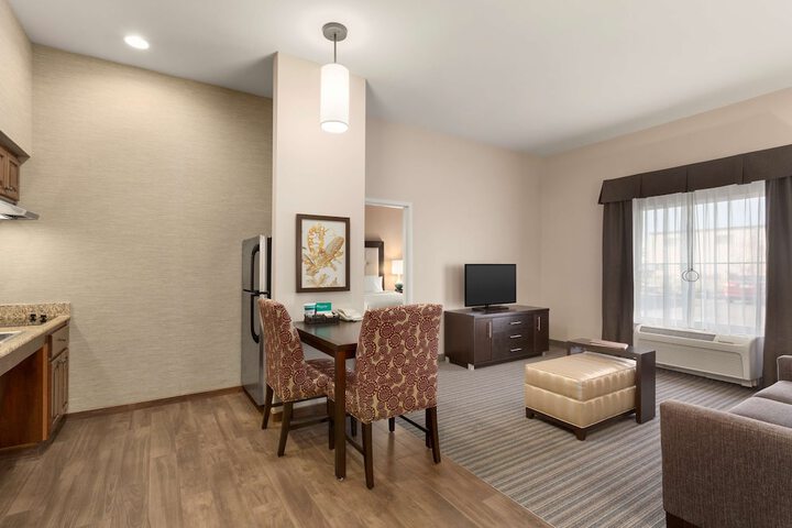 Homewood Suites by Hilton Fargo