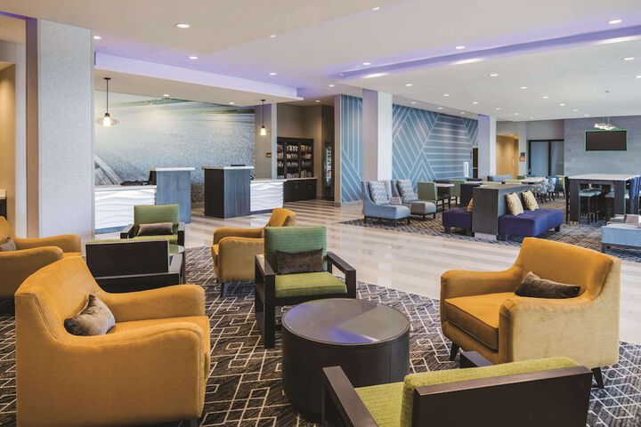 Hotel Interior 10 of 34
