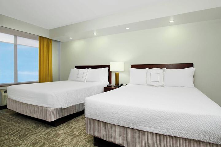 Room 10 of 24