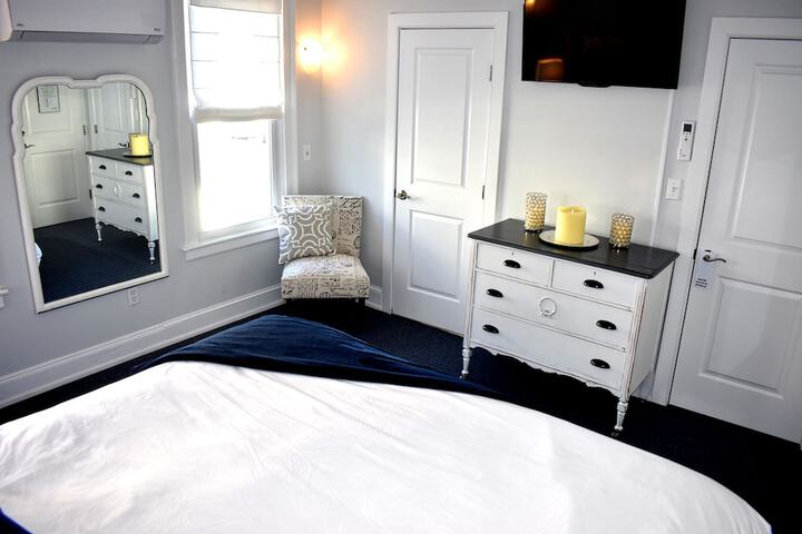 Room 70 of 183