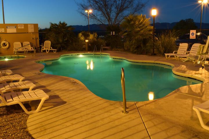 Hotel 4 of 135
