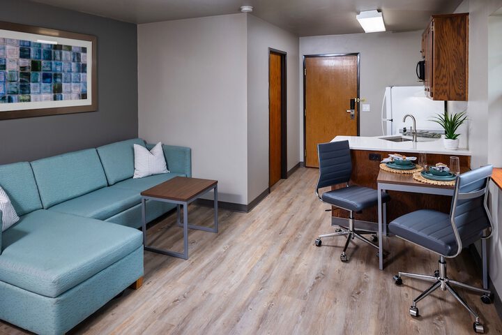 Room 21 of 43
