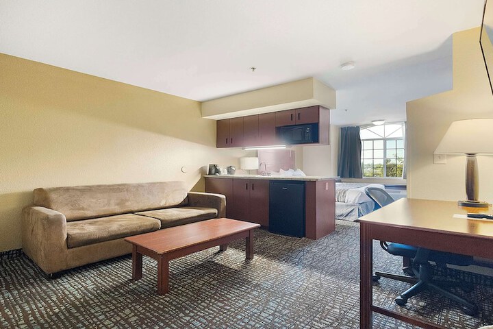 Room 26 of 42