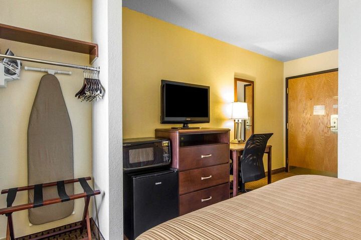 Room 19 of 36