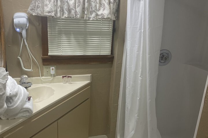 Room 72 of 113