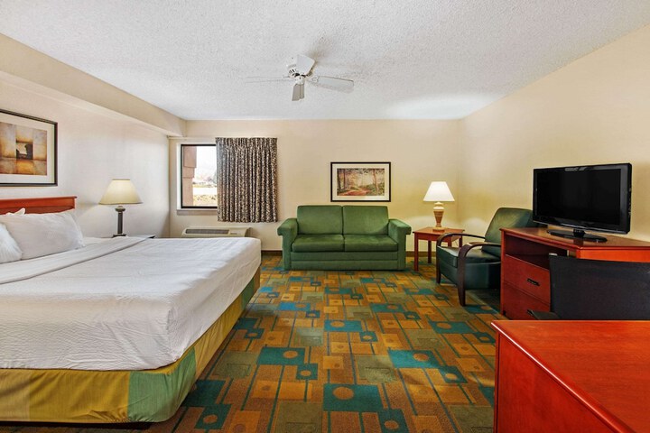 Room 22 of 31