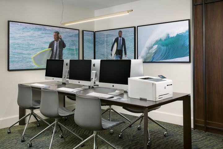 Business Center 107 of 115