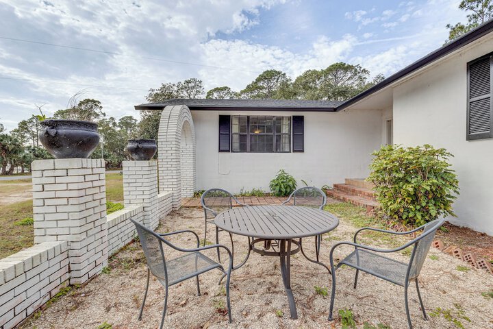 Steps to Beach: Carrabelle Family Home w / Patio!