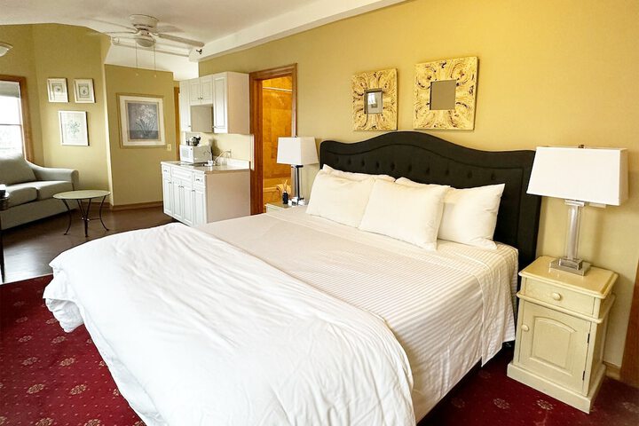 Room 28 of 38