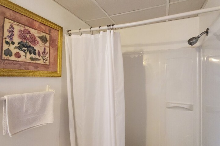 Pinebrook Motel