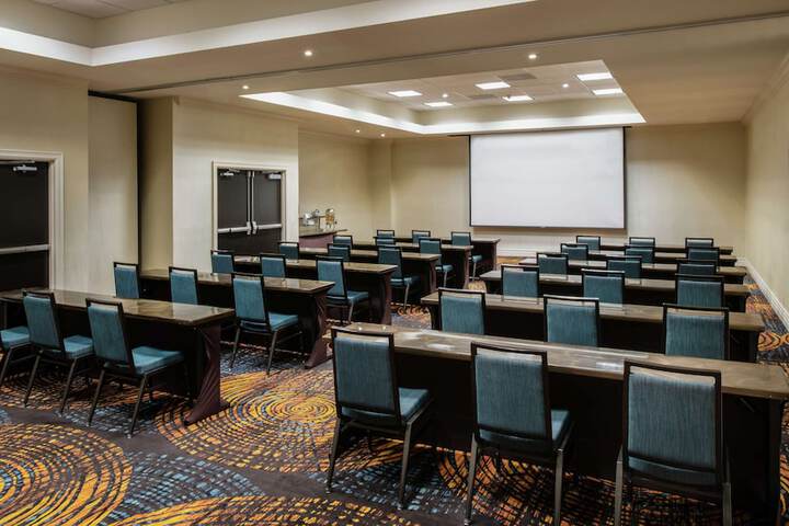 Embassy Suites by Hilton Walnut Creek
