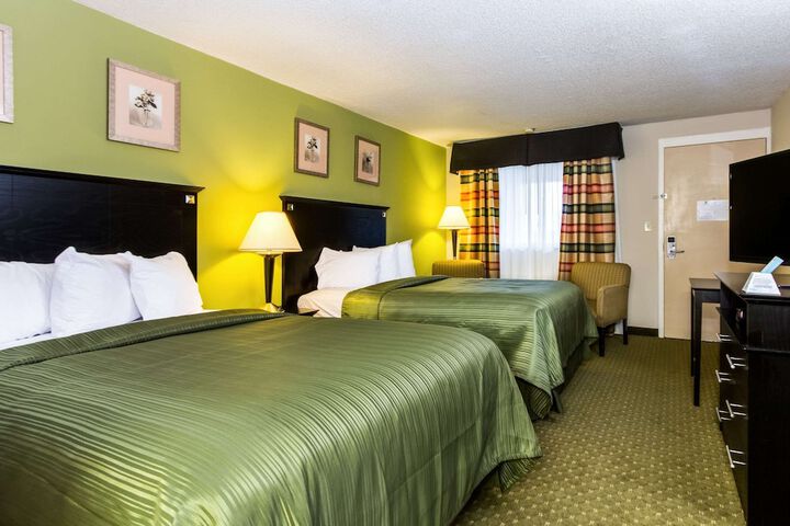 Room 21 of 27