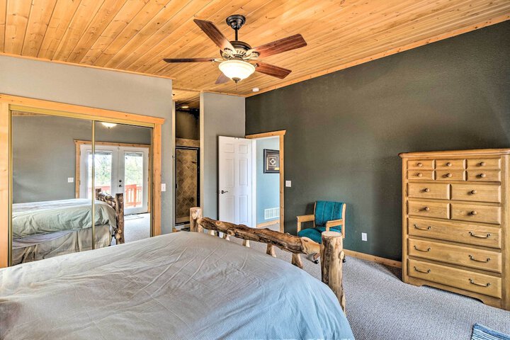 Grand Jefferson Home w / Stunning Mtn Views!