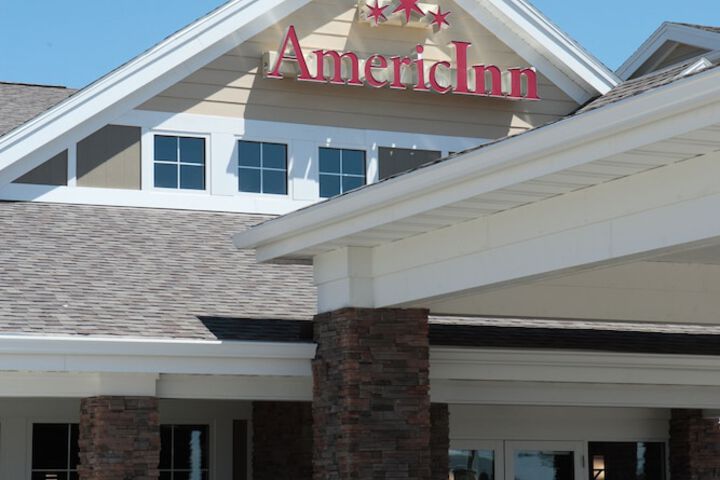 AmericInn by Wyndham Monmouth