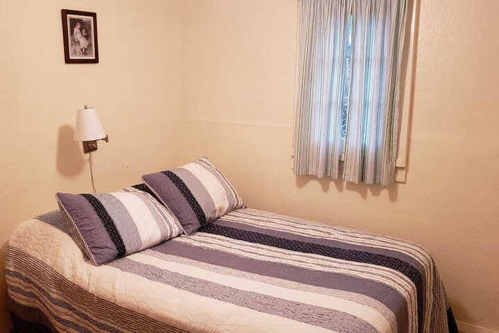 Room 159 of 215