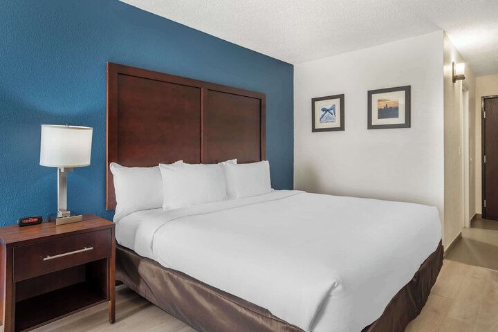Comfort Inn Charlotte Airport Uptown