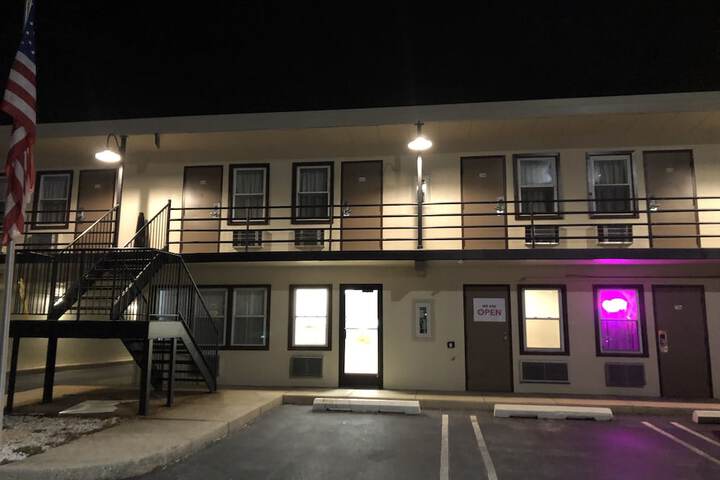 Trolley Stop Motel