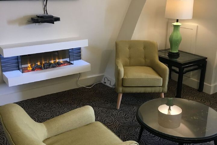 Room 45 of 62