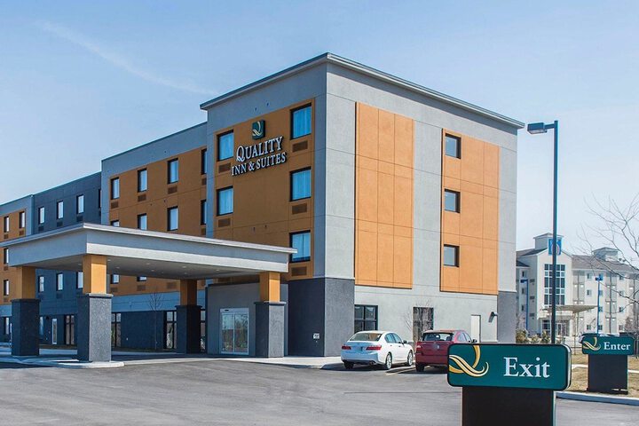 Hotel 4 of 54