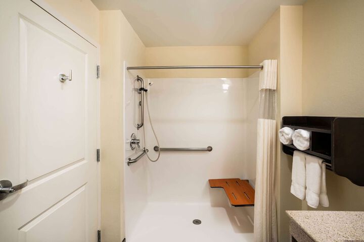 Room 20 of 53