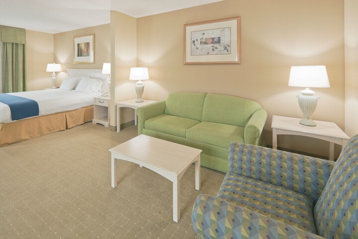 Room 19 of 48