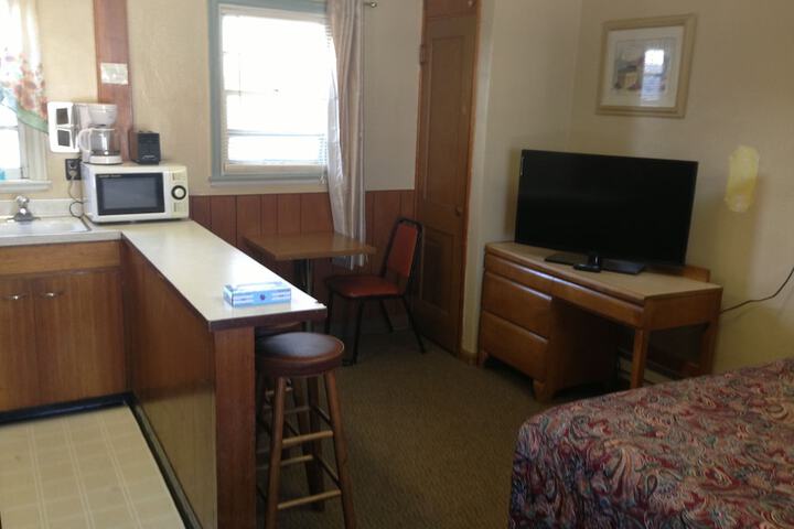 Room 6 of 34