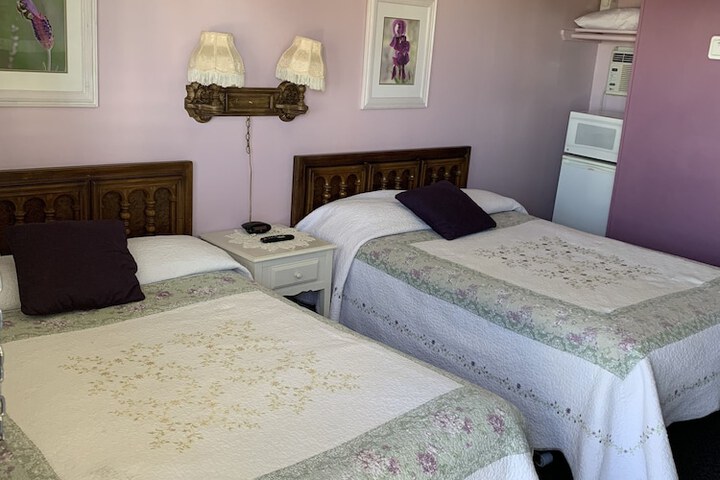 Room 15 of 53