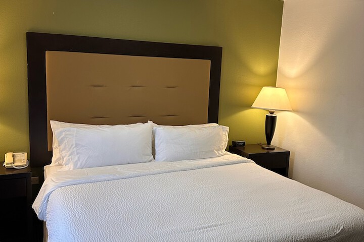 Room 30 of 47