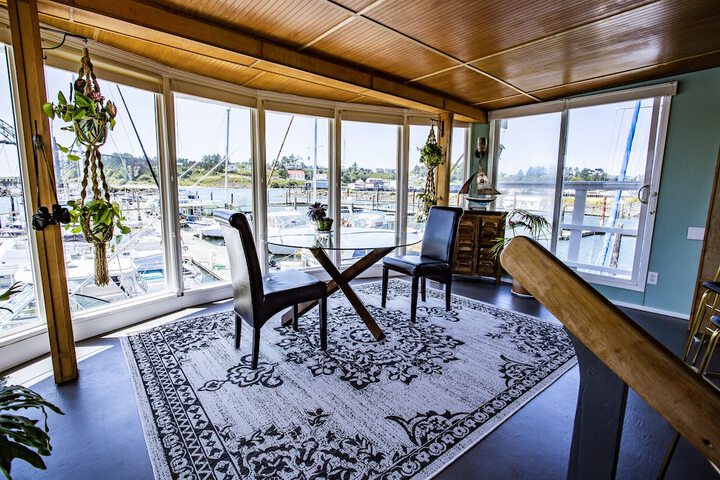 The Newport Belle