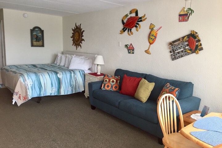 Room 44 of 46