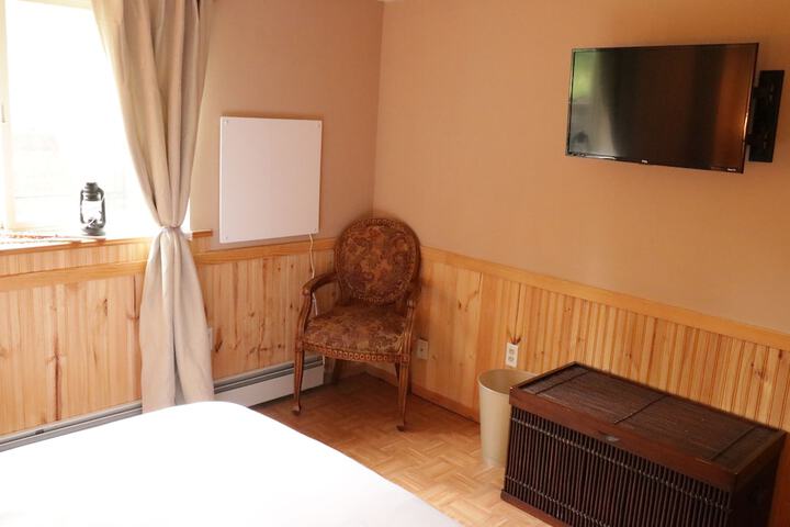 Room 12 of 21