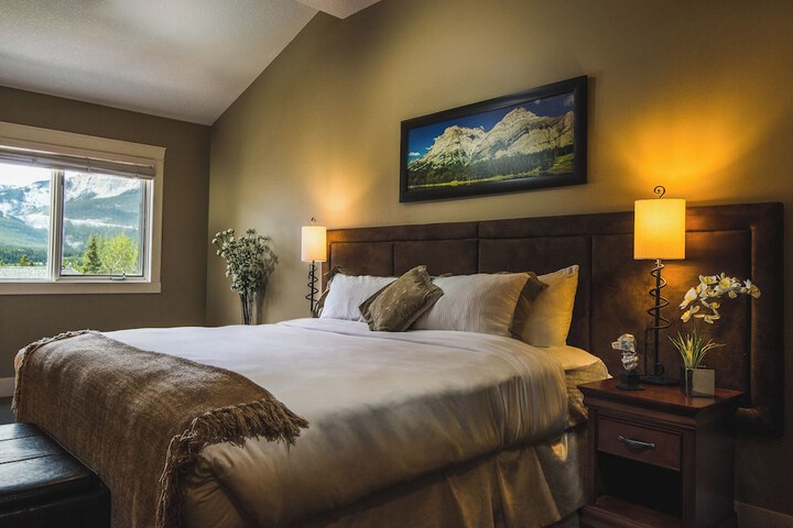 Bellstar Suites at Solara Resort