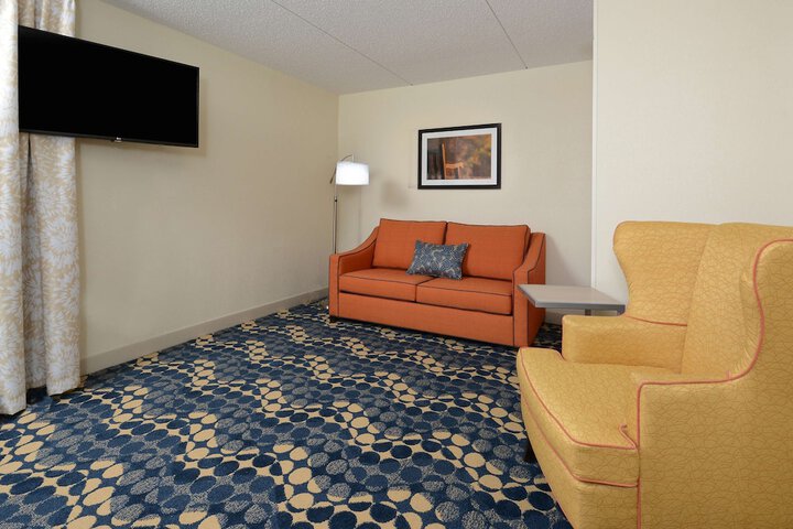 Room 21 of 32