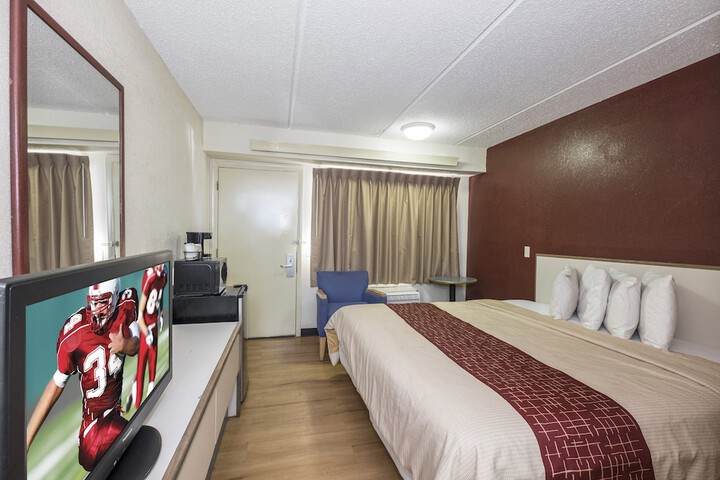 Room 13 of 22