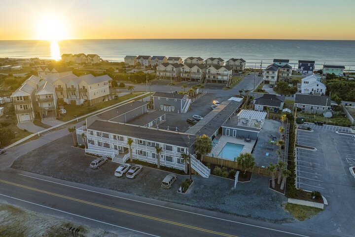 Loggerhead Inn & Suites