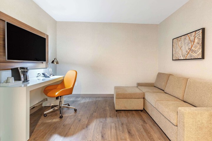 Room 20 of 49