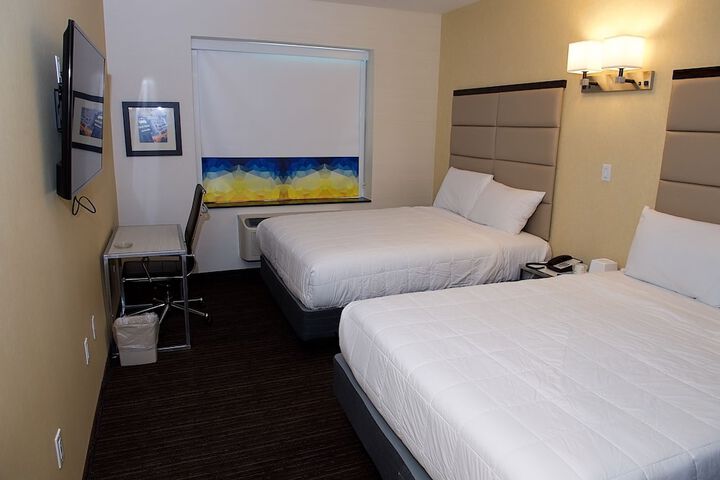 Room 11 of 23