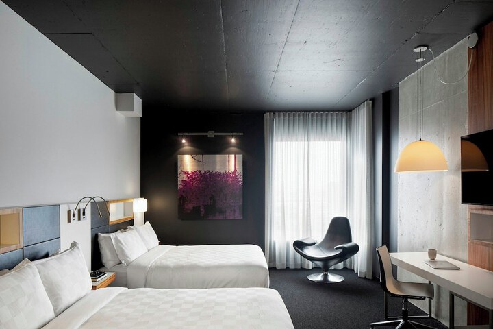 Alt Hotel Toronto Airport
