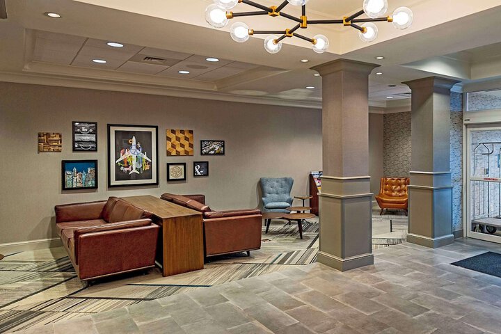 Hotel Interior 11 of 38