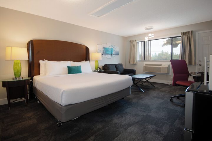 Room 11 of 34
